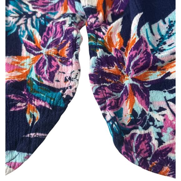 SIGNATURE STUDIO SHORT SLV PULL-OVER V-NECK BLOUSE, WOMENS, 1X, NAVY + MULTICOLR - Picture 9 of 12